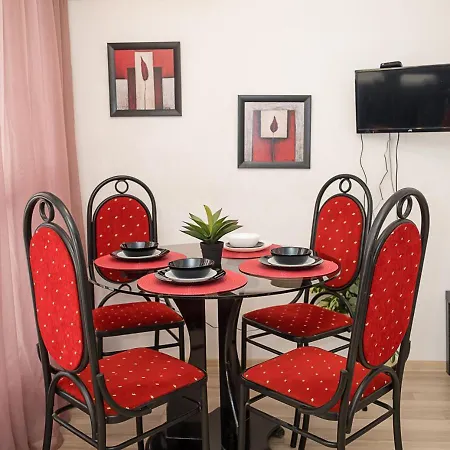 Near Grand Mall I Cozy & Convenient By Flat Mаnаger Βάρνα