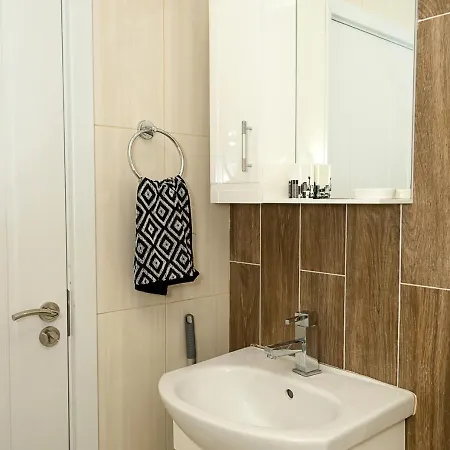 Near Grand Mall I Cozy & Convenient By Flat Mаnаger