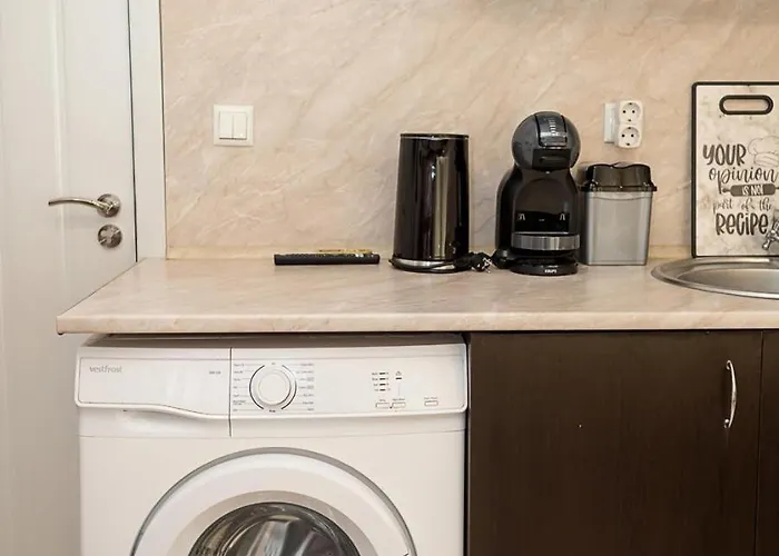 Near Grand Mall I Cozy & Convenient By Flat Mаnаger Apartment Warna